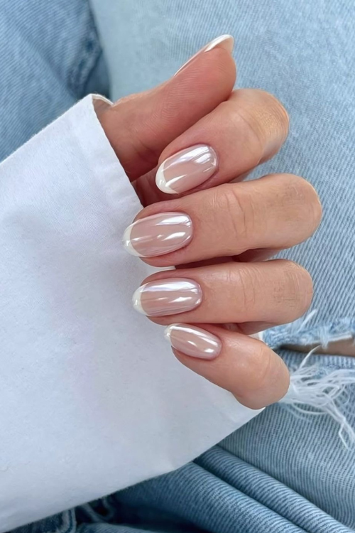 10 White Chrome Nails So Good You’ll Screenshot Immediately