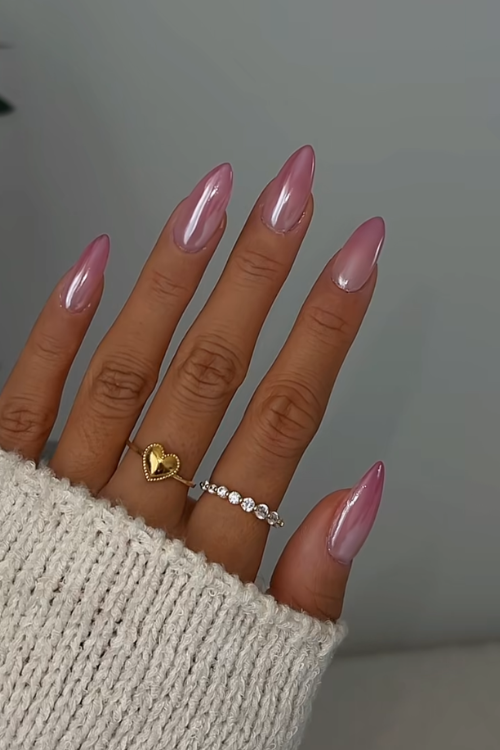 10 White Chrome Nails So Good You’ll Screenshot Immediately