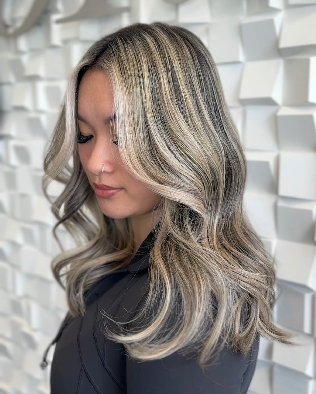 5. Dimensional Icy Blonde Layers with Cool Undertones (Blonde Highlights Hair Color)