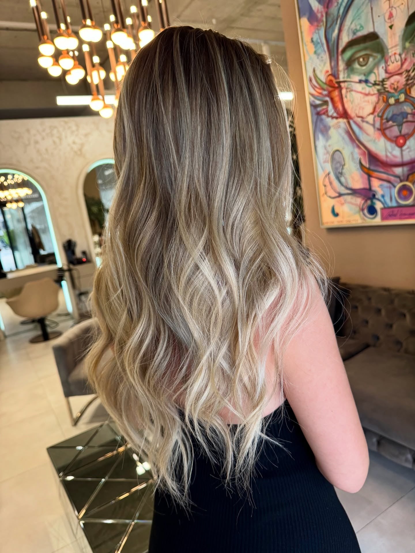 7. Rooted Vanilla Blonde with Face-Framing Layers (Blonde Highlights Hair Color)