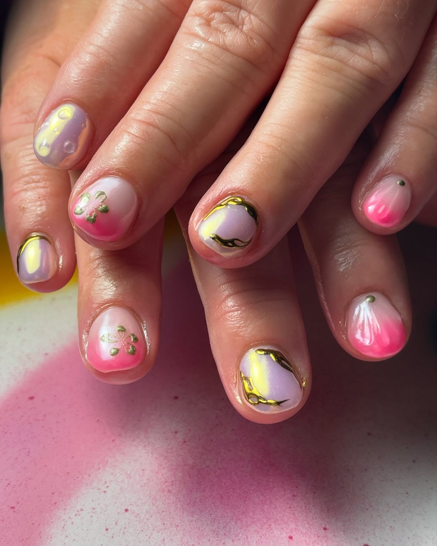 8. Dreamy Pastel and Gold Nails (Short Nail Art Ideas)