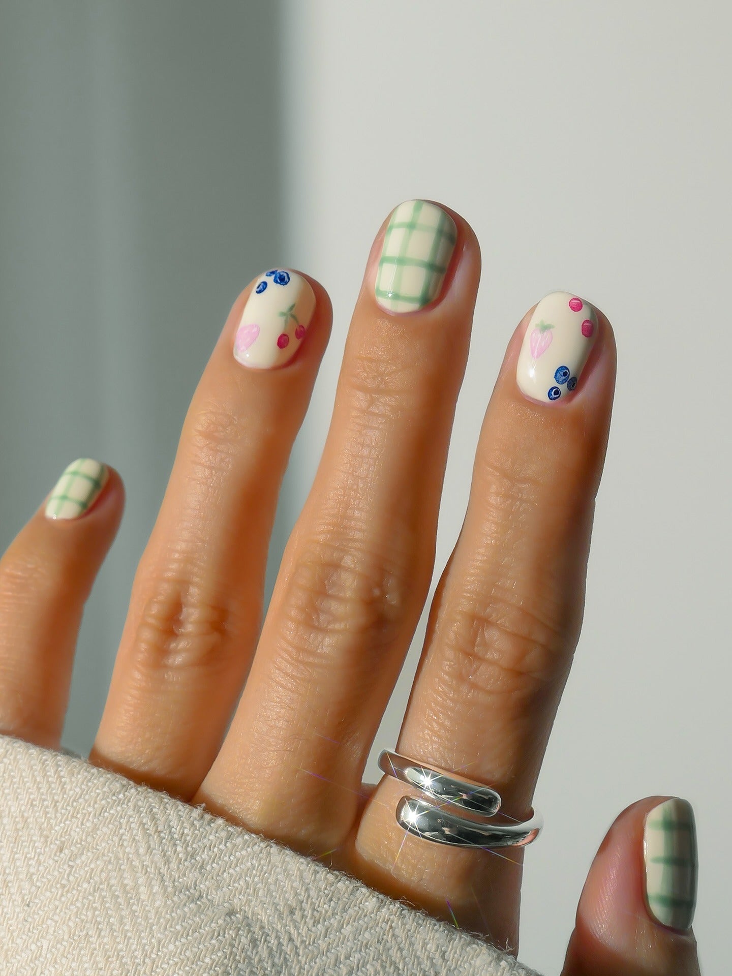 10. Fresh Picnic-Inspired Nails (Short Nail Art Ideas)