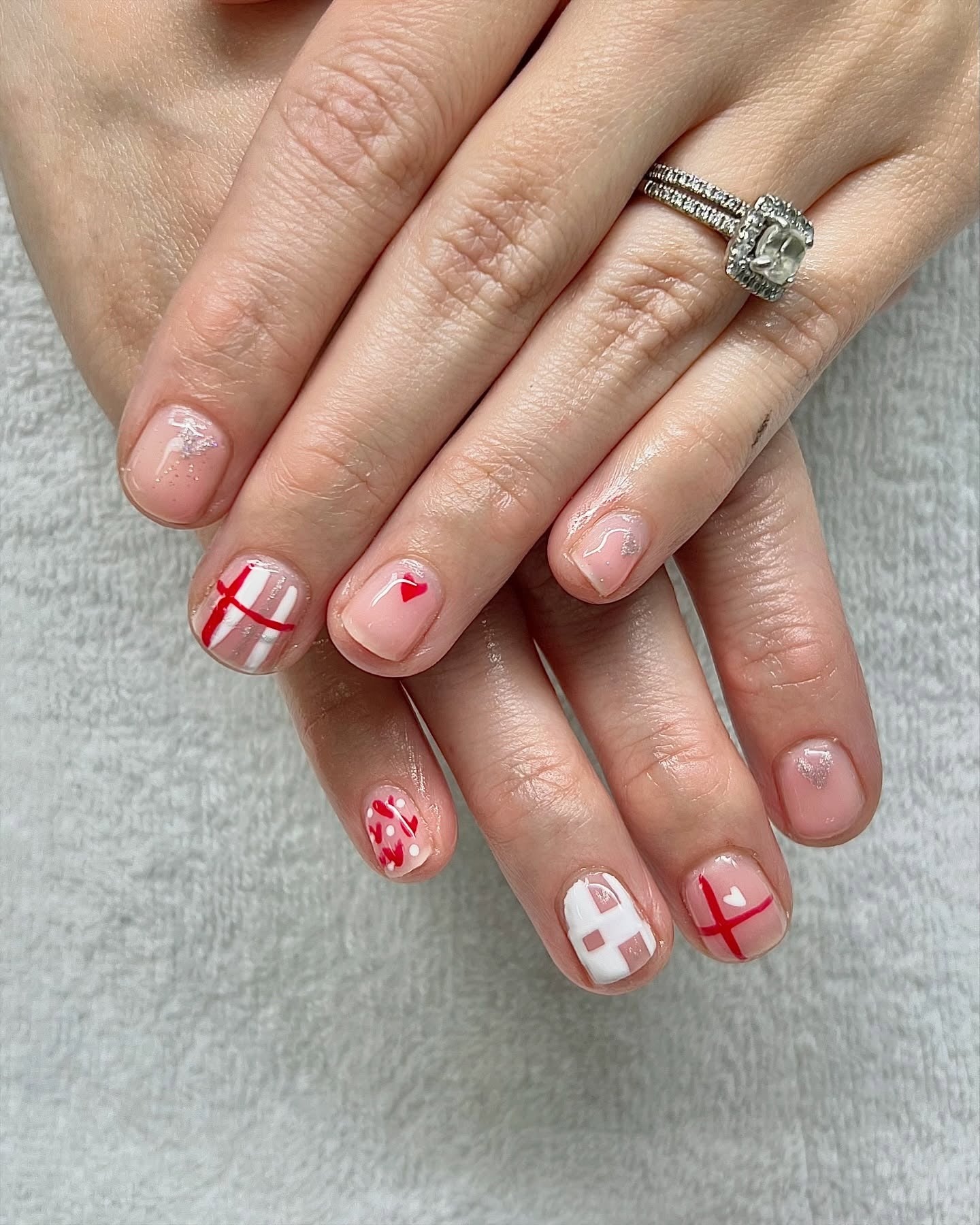 13. Playful Red and White Short Nails (Short Nail Art Ideas)