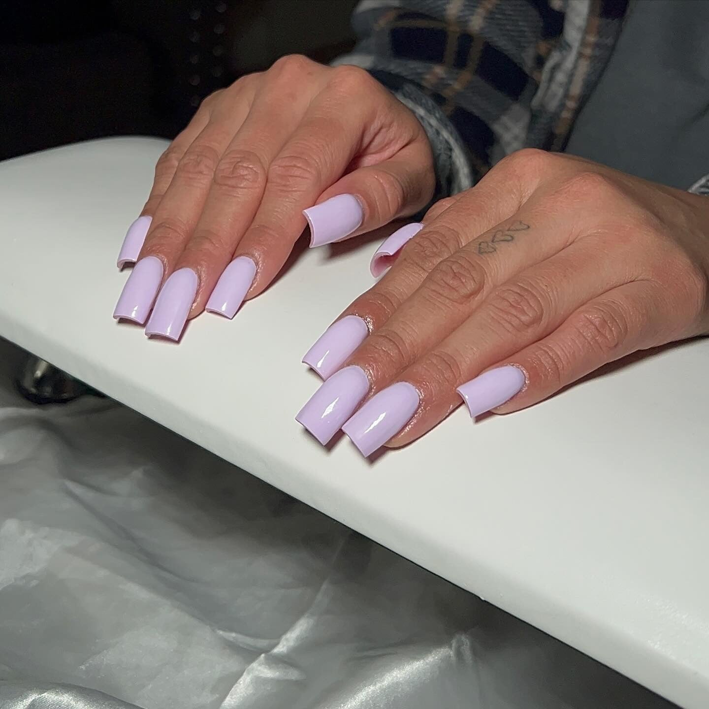 10. Soft Orchid Coffin Nails (Solid Nail Color Ideas)