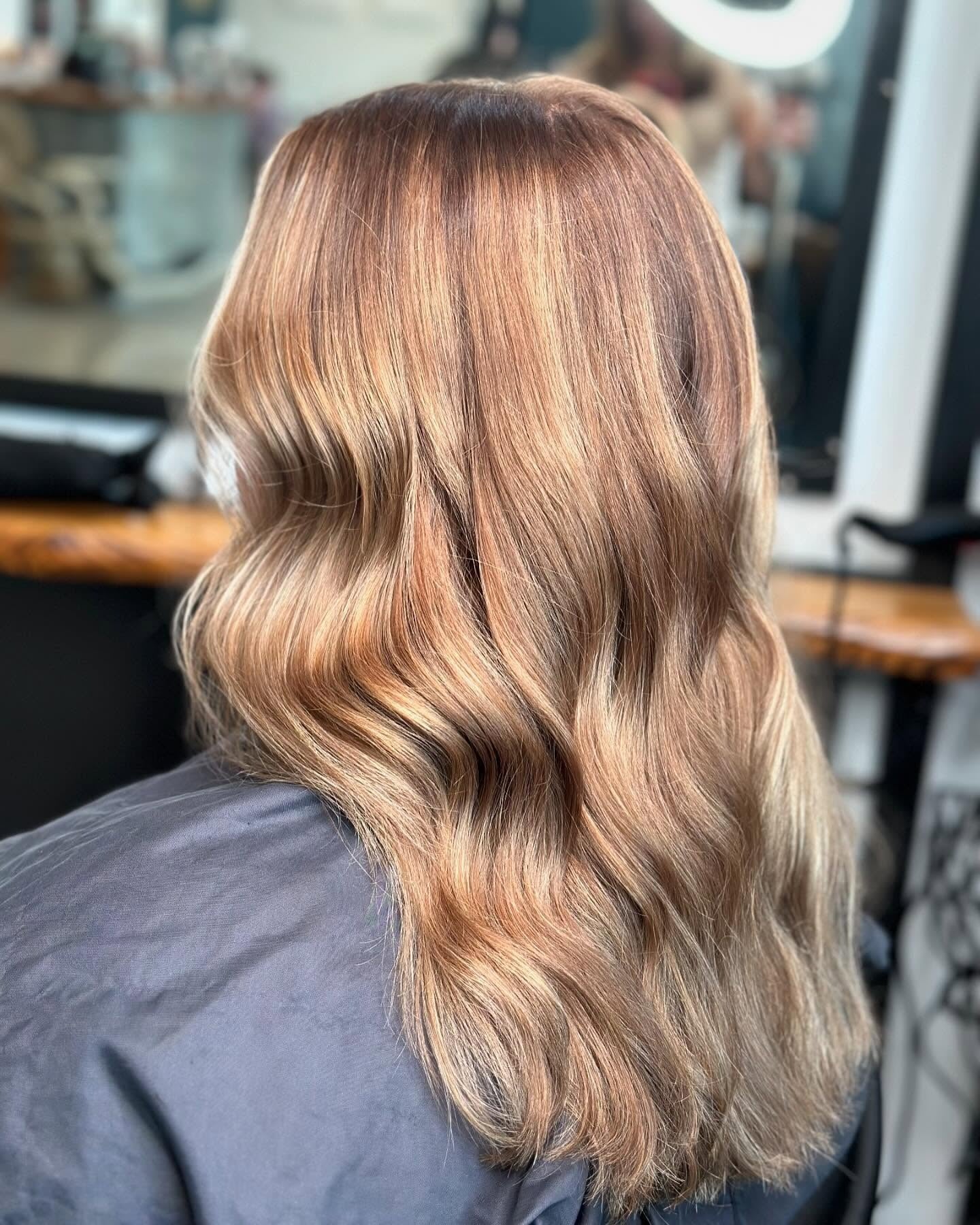 9. Rosewood Blonde Gloss Waves (Fall Blonde Hair Color)