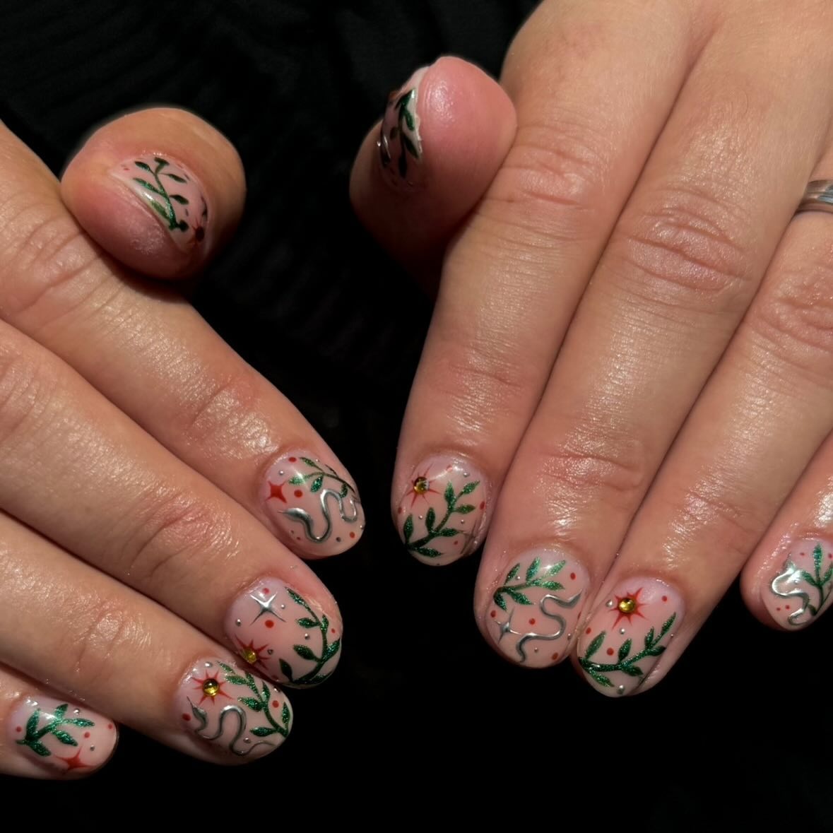 8. Botanical Accent Nails (Cute Short Nail Ideas)