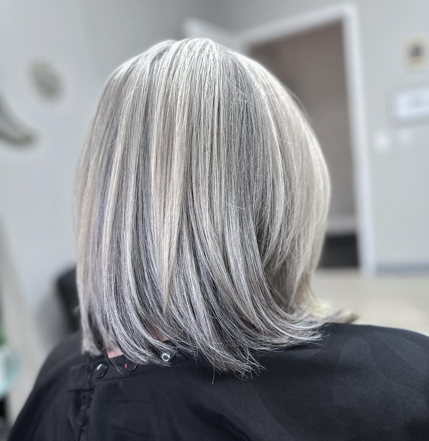 13. Textured Frosted Lob with Ash Dimension (Gray Hairstyles for Women)