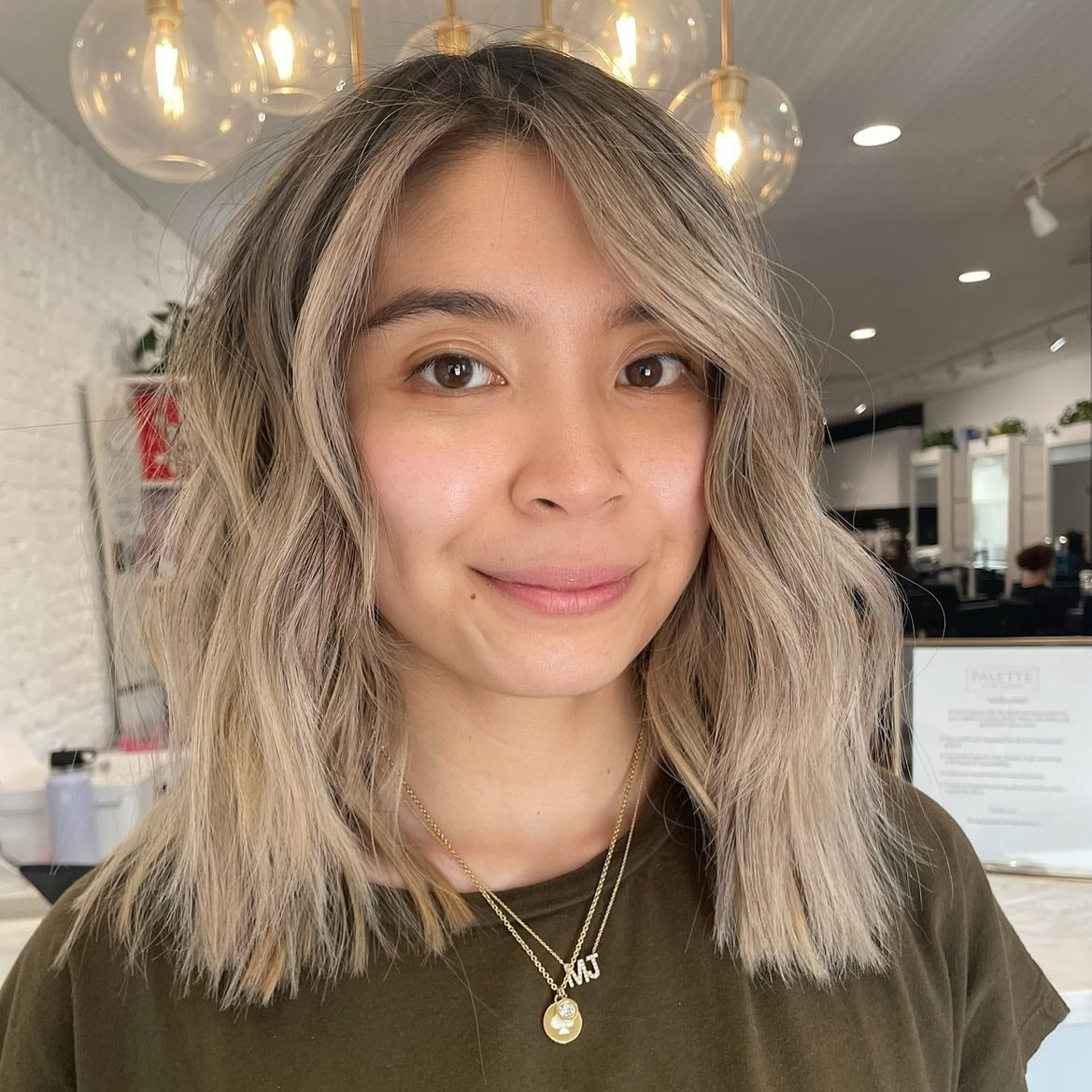 6. Textured Cool Blonde Lob (Short Blonde Hairstyles)