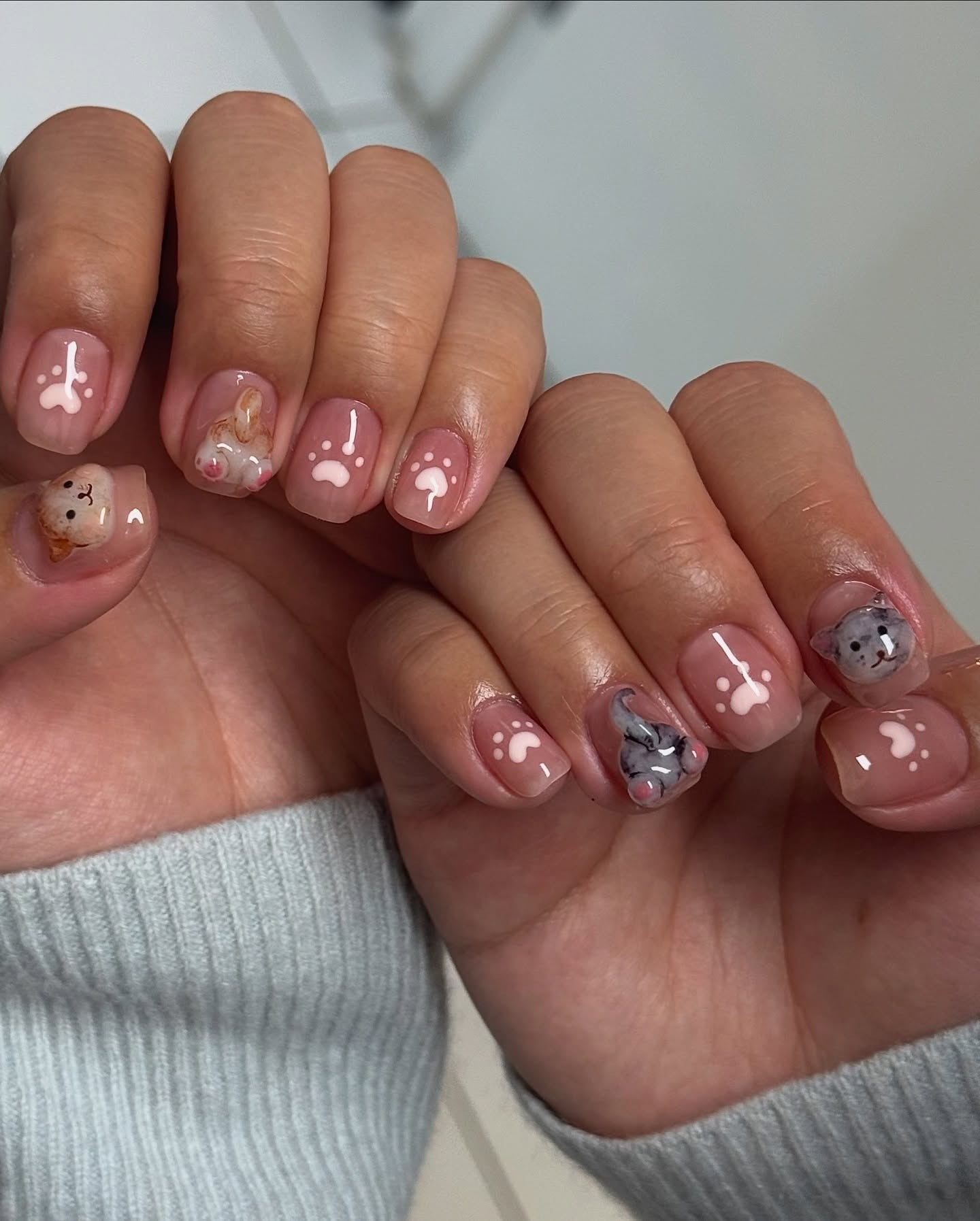 10. Puppy Paw Pastel Art (Cute Nail Ideas)