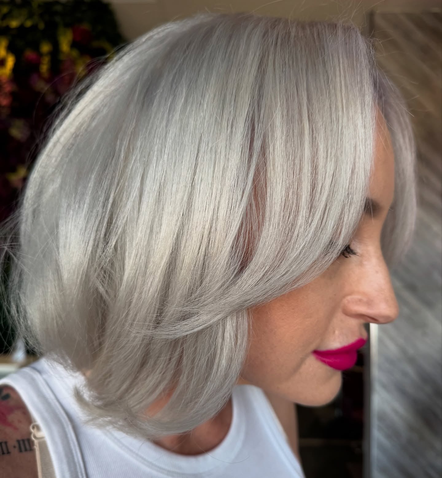 3. Classic Platinum Bob with Side Sweep (Platinum Blonde Hair)