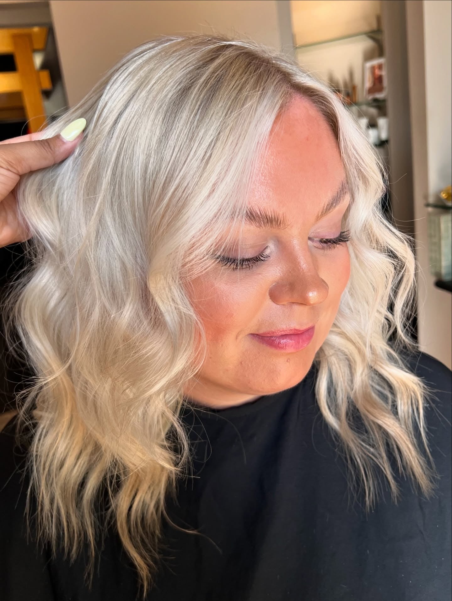 8. Dimensional Platinum with Shadow Root (Platinum Blonde Hair)