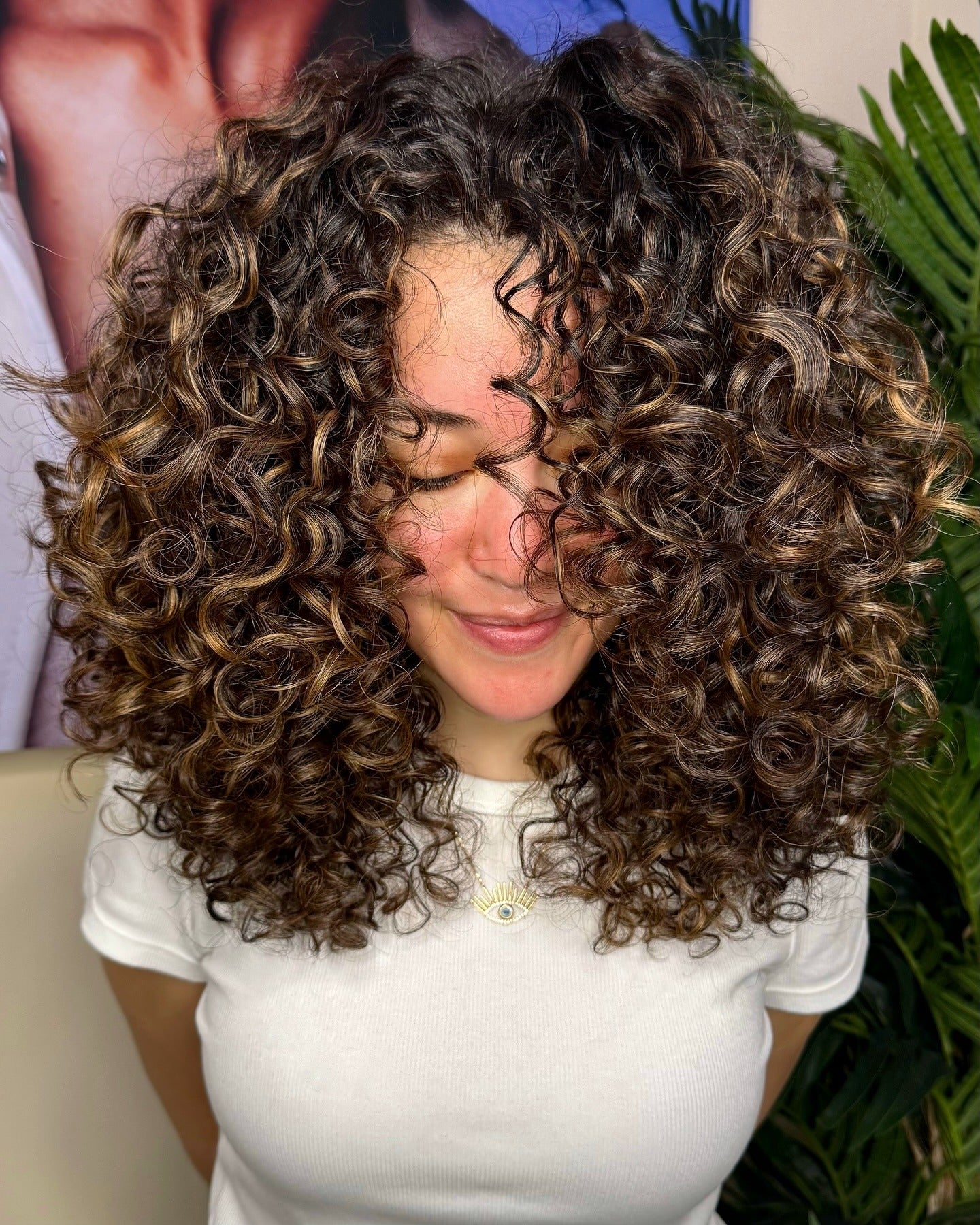 8. Honey-Kissed Rounded Curl Layers (Layered Curly Hairstyles)