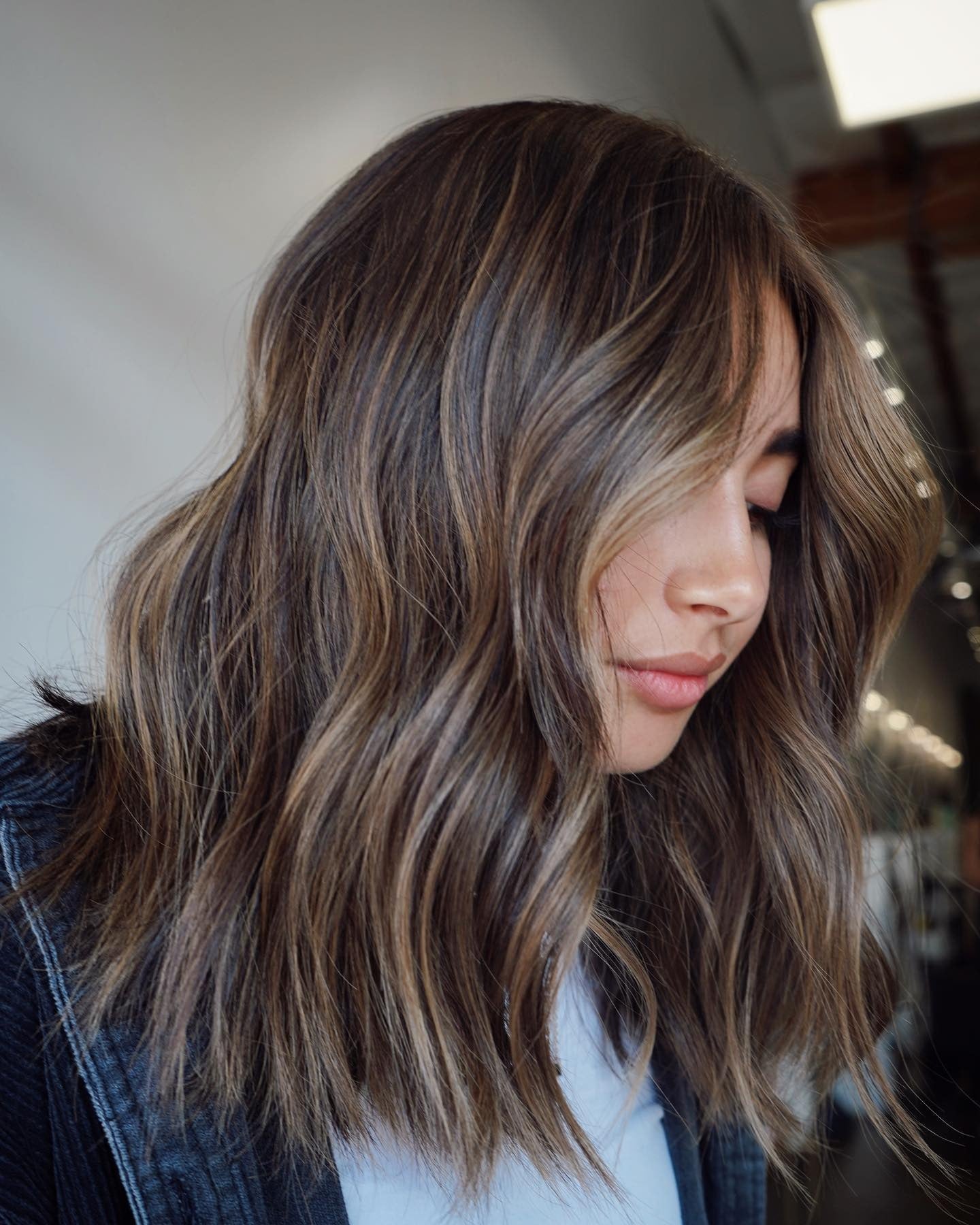 15. Dimensional Brunette Balayage Lob (Lob Hairstyles)