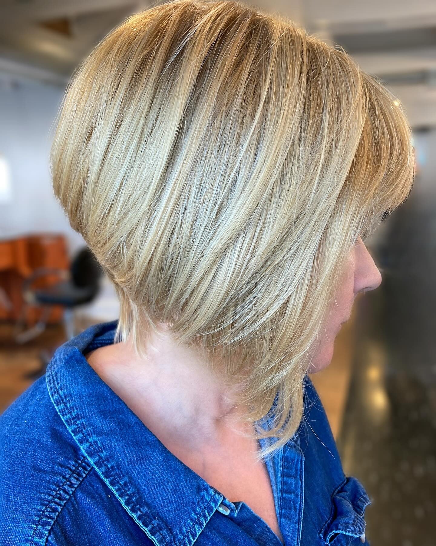 15. Layered Stacked Bob with Golden Blonde Shine (Stacked Haircuts)