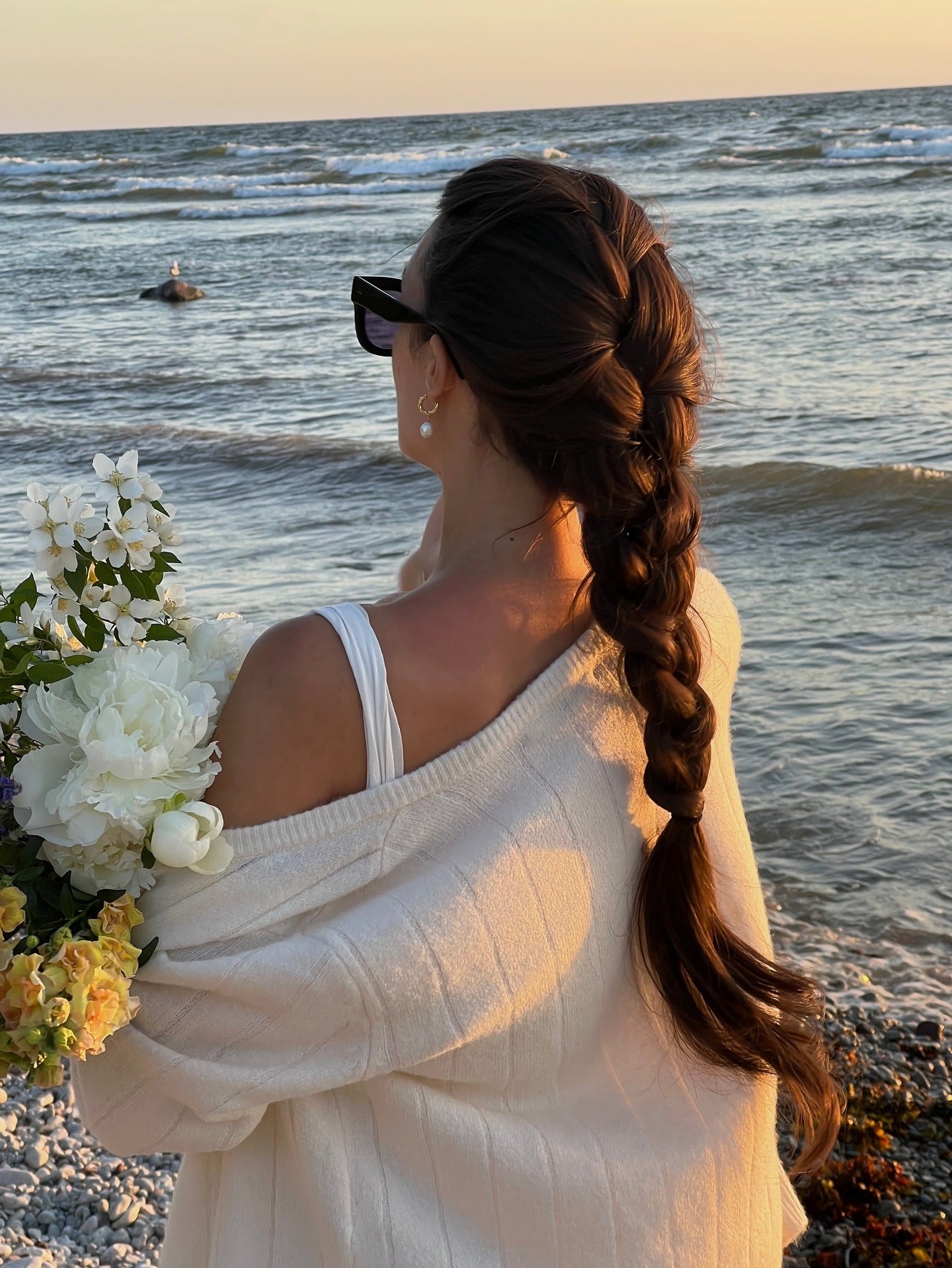 4. Beachside Dutch Braid on Rich Brunette (Summer Hairstyles)