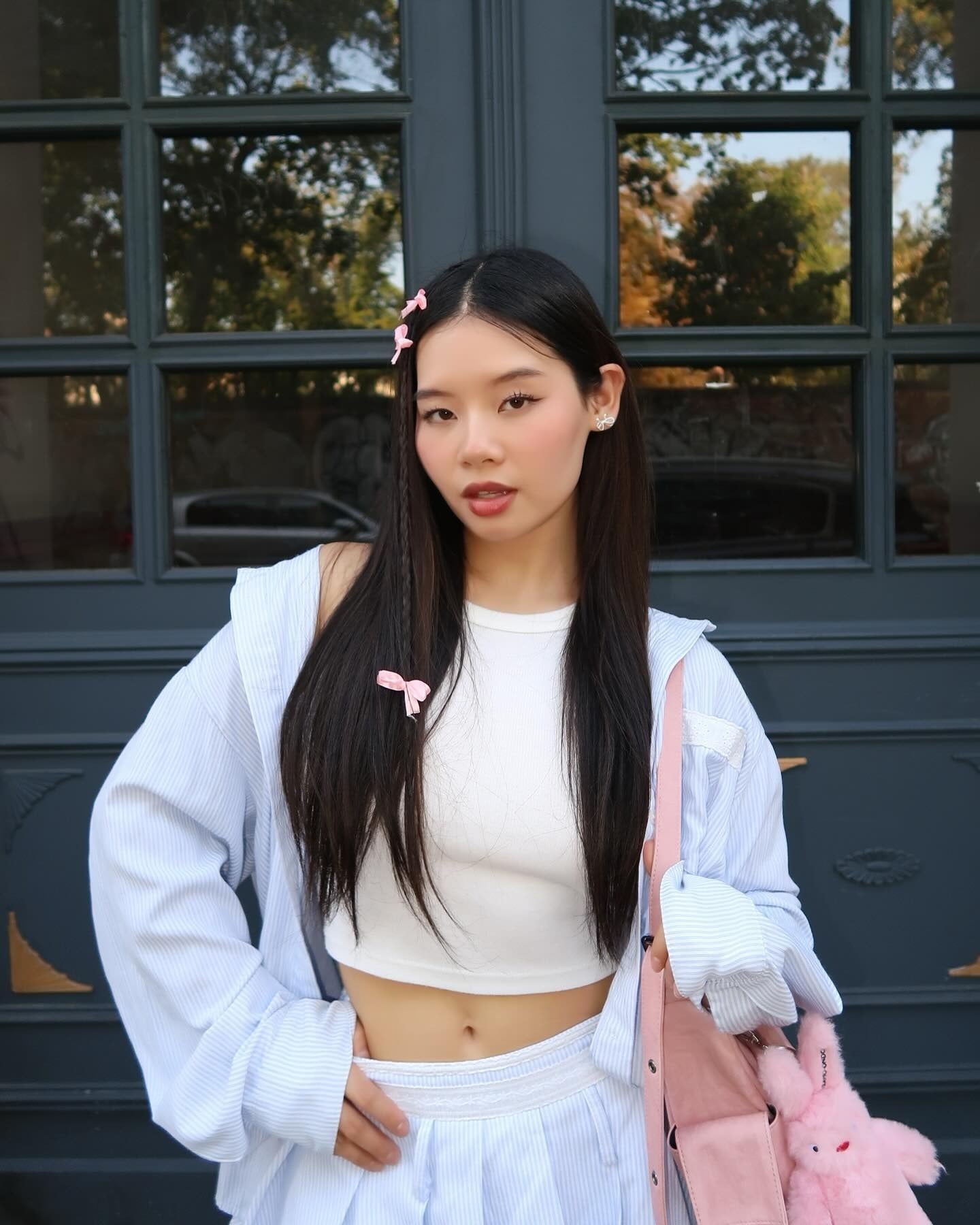 5. Straight Hair with Pastel Pink Bow Clips (Summer Hairstyles)