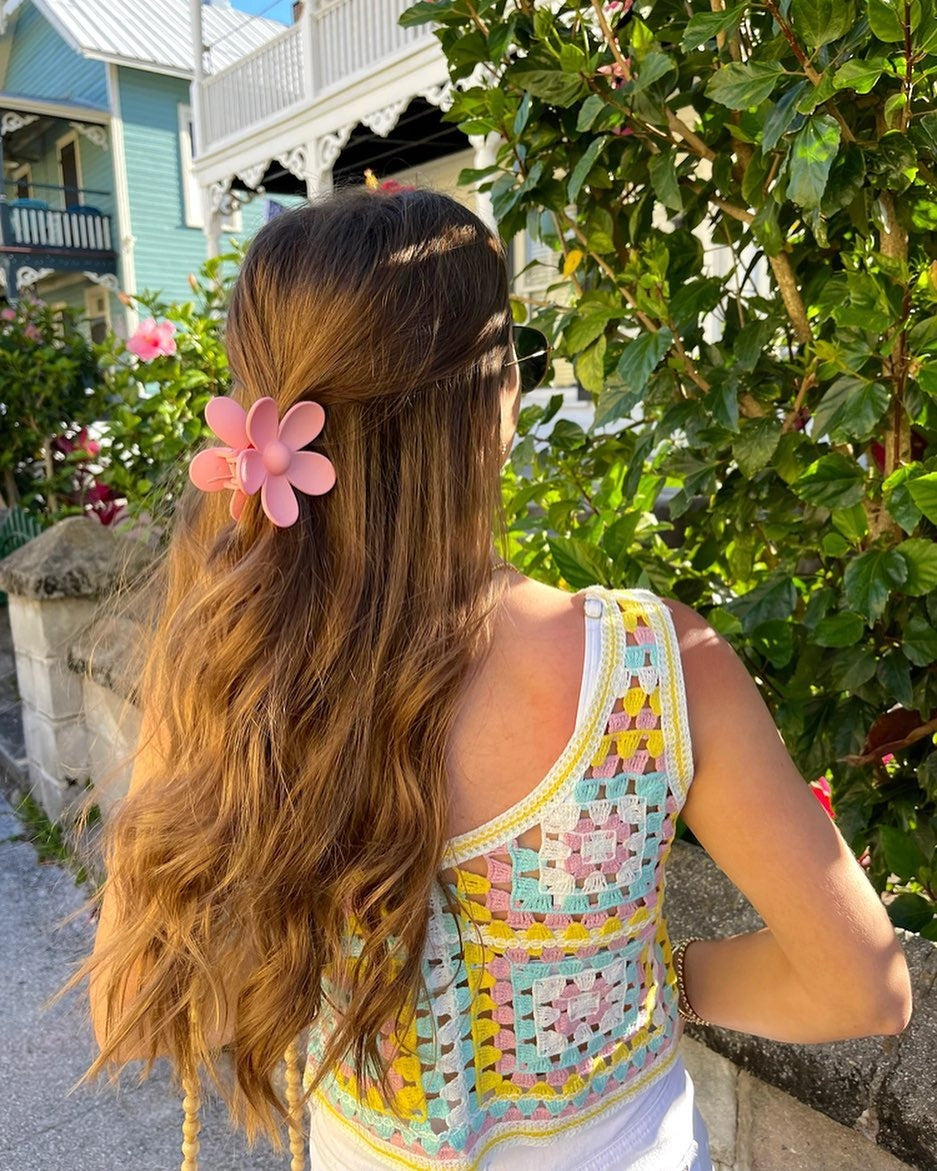 9. Half-Up Waves with Flower Clip (Summer Hairstyles)