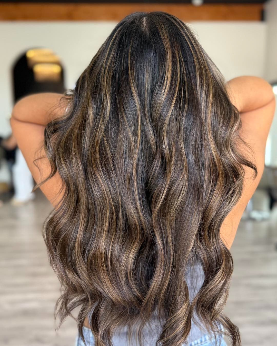 15. Mocha Brown with Warm Blonde Balayage (Hair Color with Highlights)