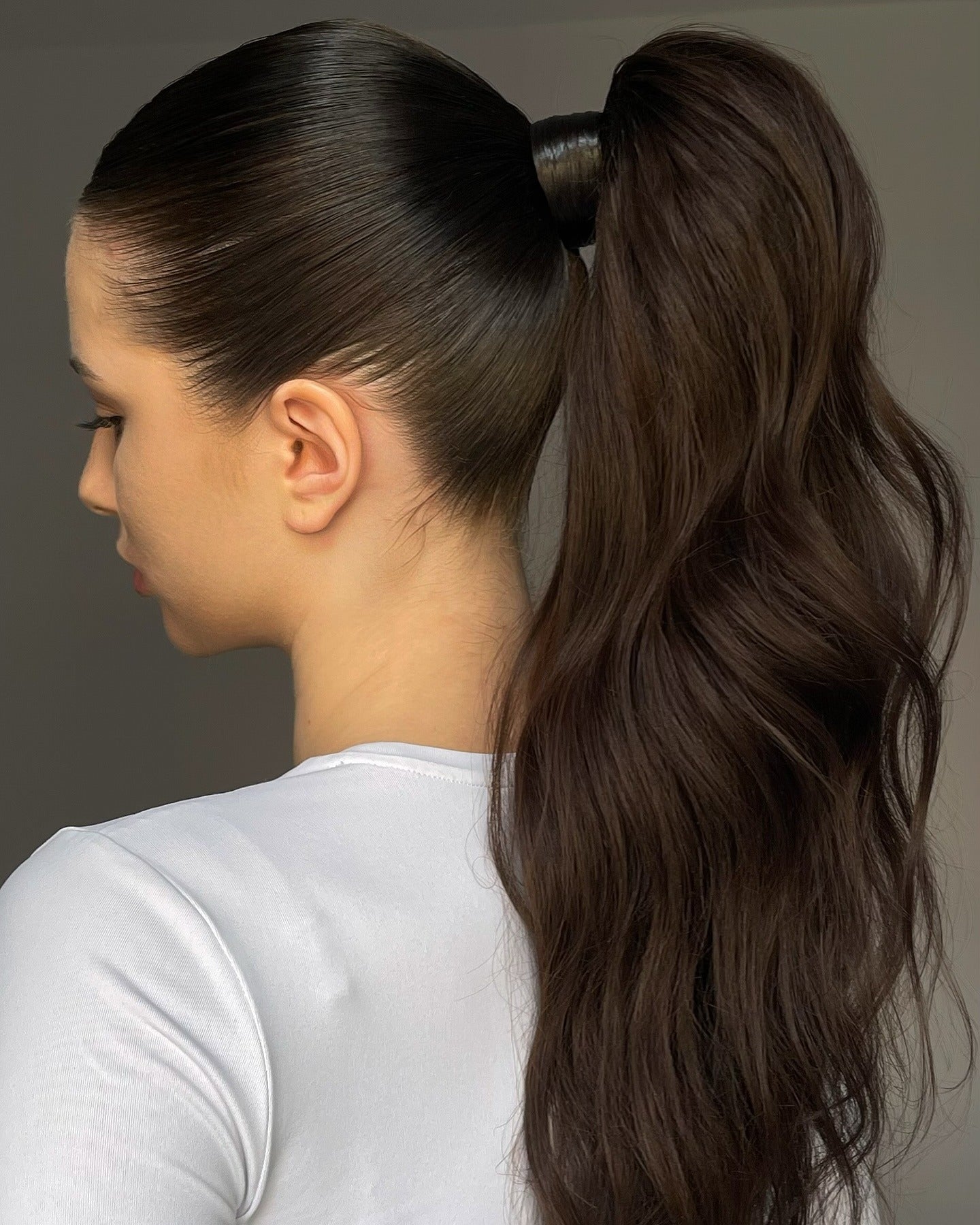 12. Sleek Ponytail with Natural Flow – Espresso Brown (Ponytail Hairstyles)