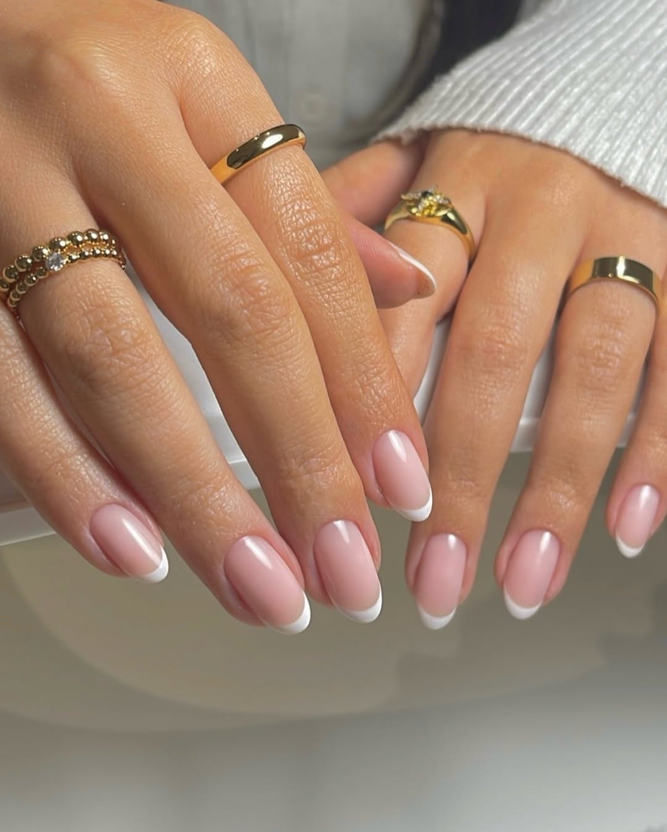 11. Oval Classic White French (French Nail Ideas)