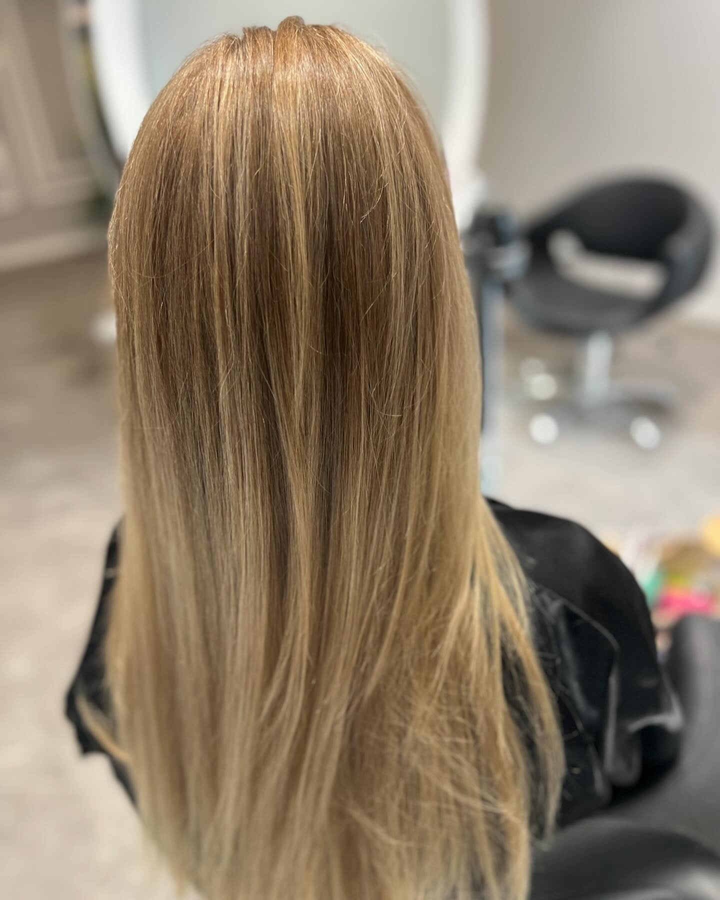 4. Soft Beige Blonde (Warm Blonde Hair Color)