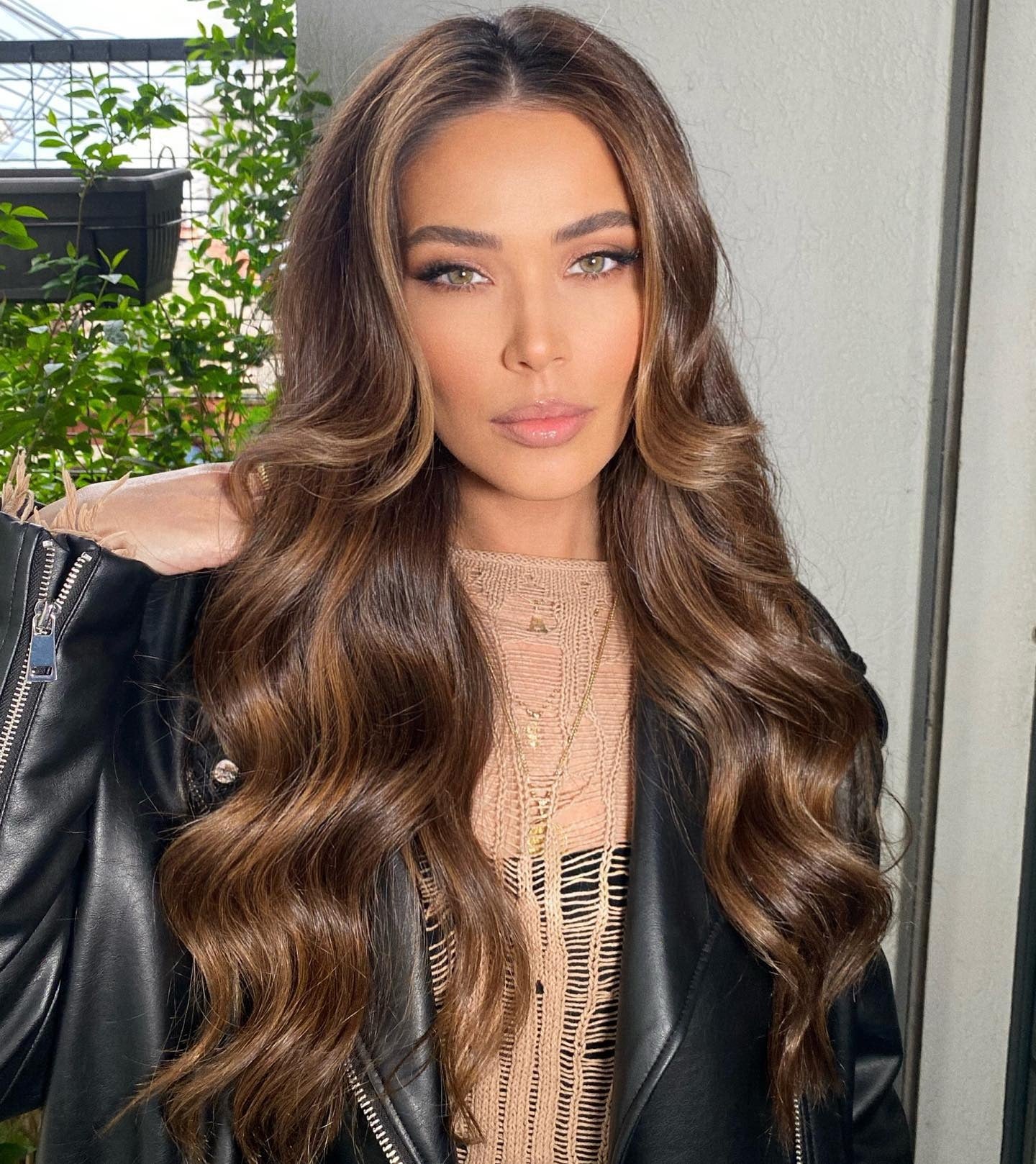 9. Layered Waves with Sunlit Brunette Tones (Wavy Hairstyles)