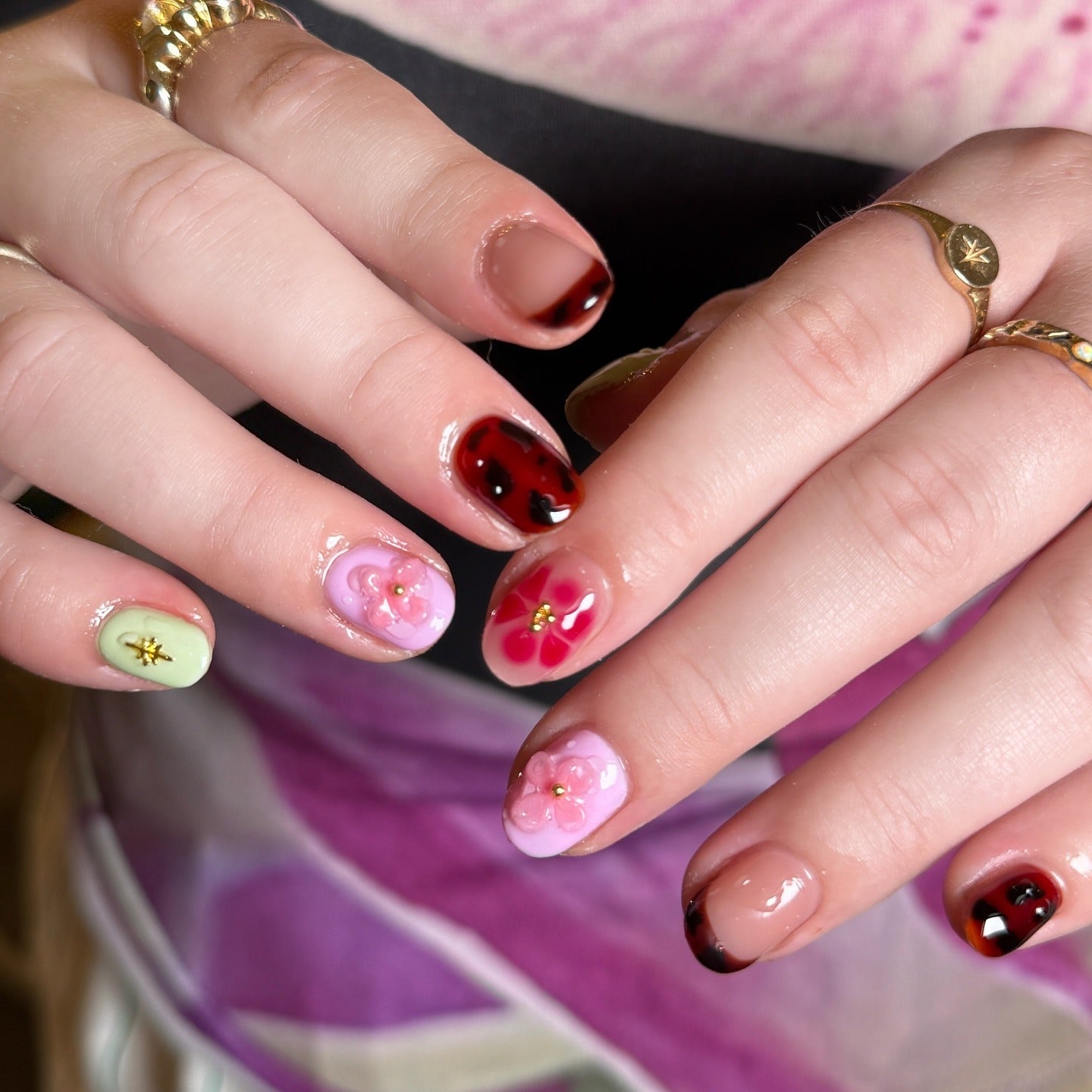 12. Glossy Cherry Blossoms and Smoky Tips (Cute Nail Ideas for Short Nails)