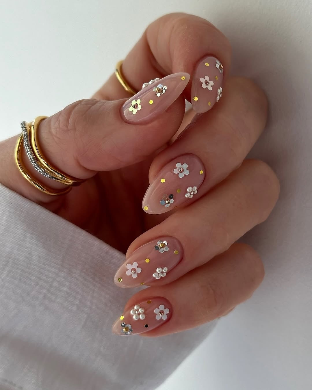 14. Sparkling Floral Glam (Floral Nail Ideas)