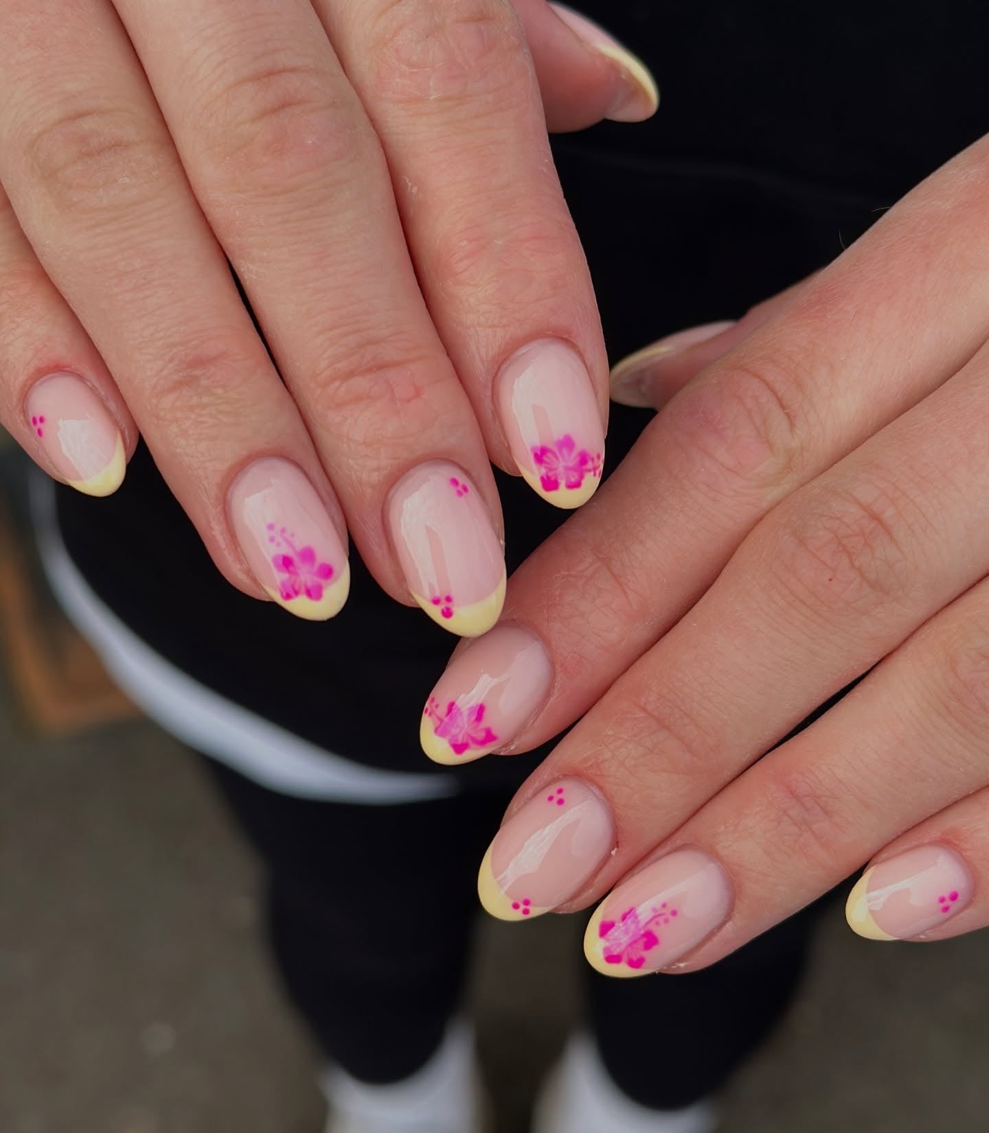 18. Mini Blossoms with Yellow Tips (Yellow and Pink Nail Ideas)