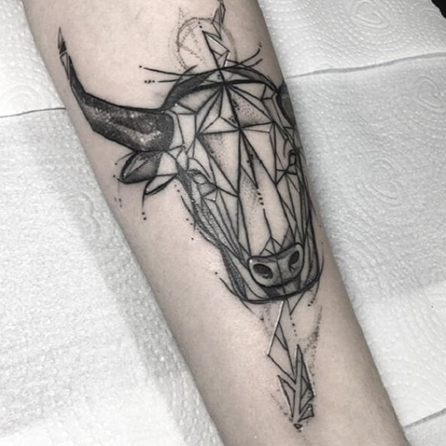 Med Tech. Запись со стены. | Bull tattoos, Hand tattoos for guys ...