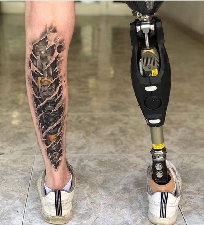 Biomechanical tattoo : r/pics