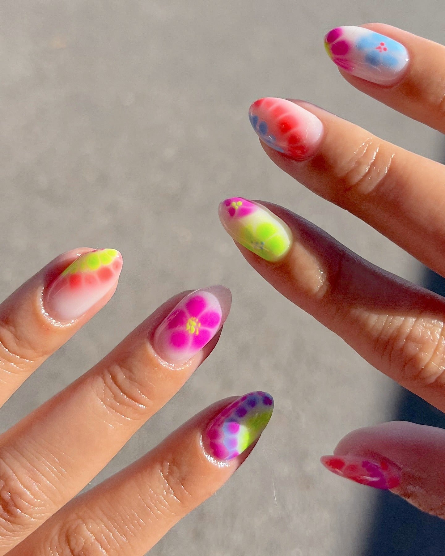 1. Psychedelic Floral Airbrush (Summer Nail Ideas)