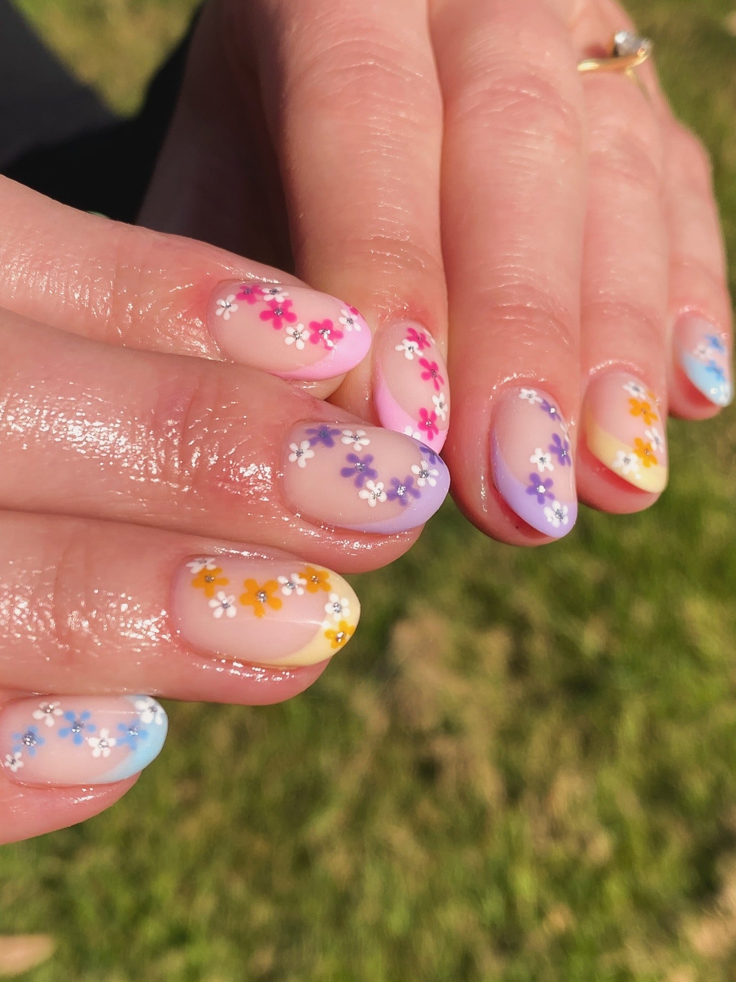 17. Soft Floral Pastels (Summer Nail Ideas)