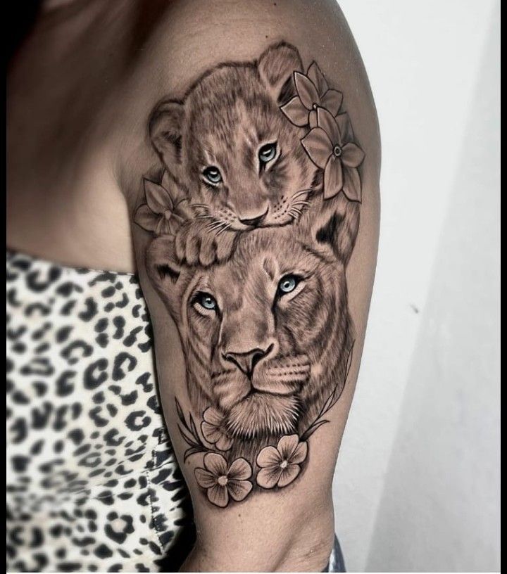 Pin by Pablo Mendes II on achar desenho | Lion tattoo, Lioness ...