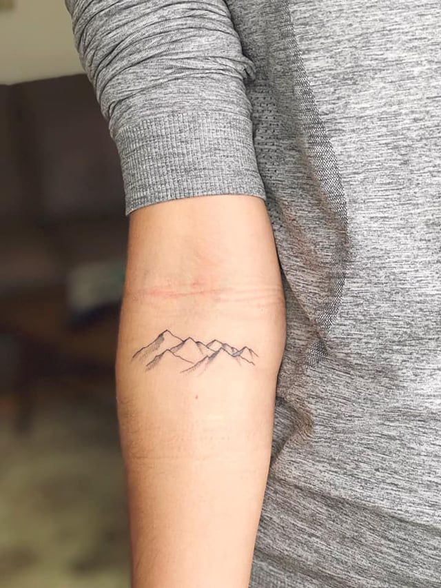 My First Tattoo - Simple, Fine Line Mountain Peaks! Absolutely ...