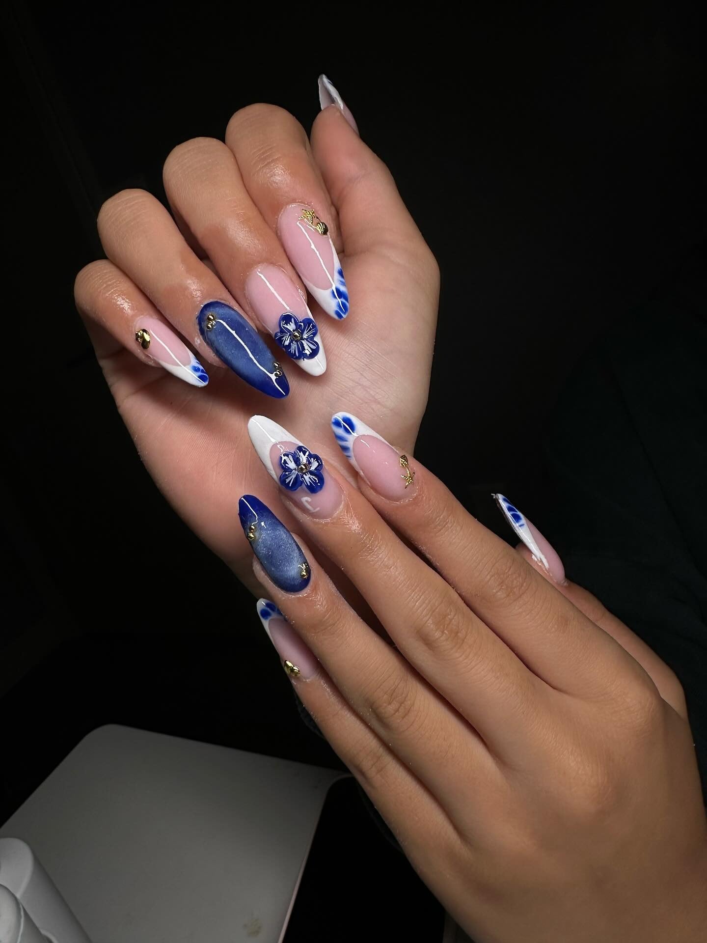 10. Royal Blue Florals (Pretty Nail Ideas)