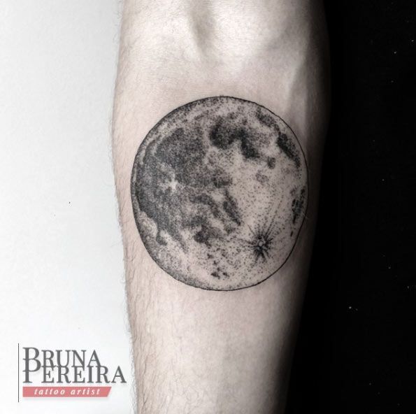 48 Magnificent Moon Tattoo Designs & Ideas - TattooBlend