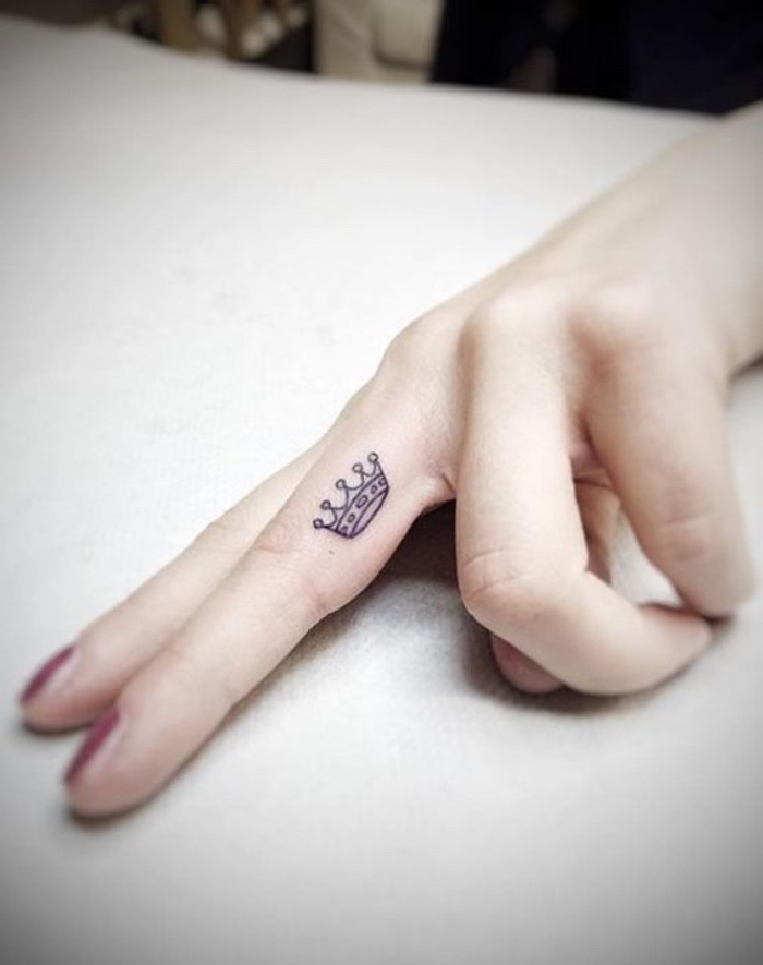 ▷ 1001 + ideas for a minimalist, charming and small tattoo