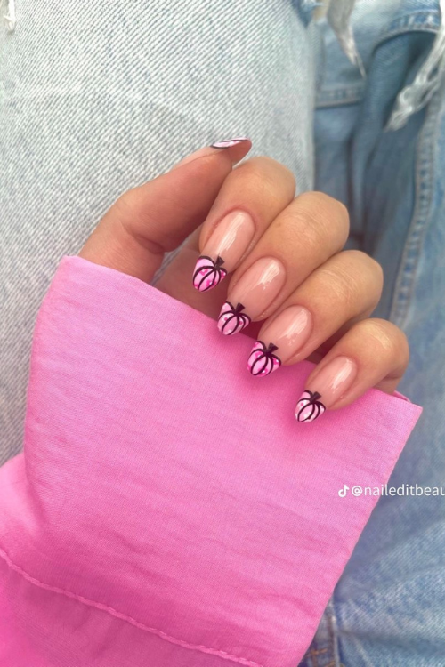 21 Cutest Pumpkin Nails That’ll Make You the It-Girl of Spooky Season