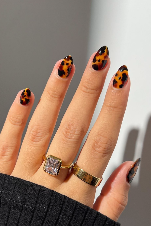 21 Jaw-Dropping Thanksgiving Nail Art That’s Anything But Basic!