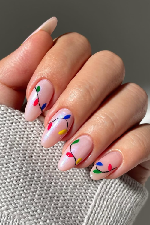 21 Simple Christmas Nails for Girls Who Like Pretty Without the Drama