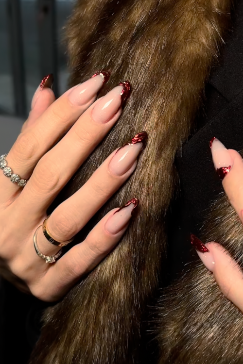 21 Simple Christmas Nails for Girls Who Like Pretty Without the Drama