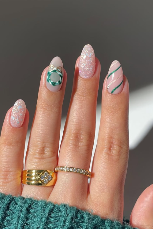 21 Simple Christmas Nails for Girls Who Like Pretty Without the Drama