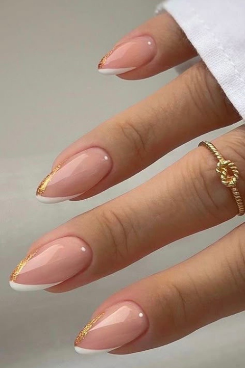 23 Almond Nails You’ll Want to Screenshot Immediately (Trust Me)