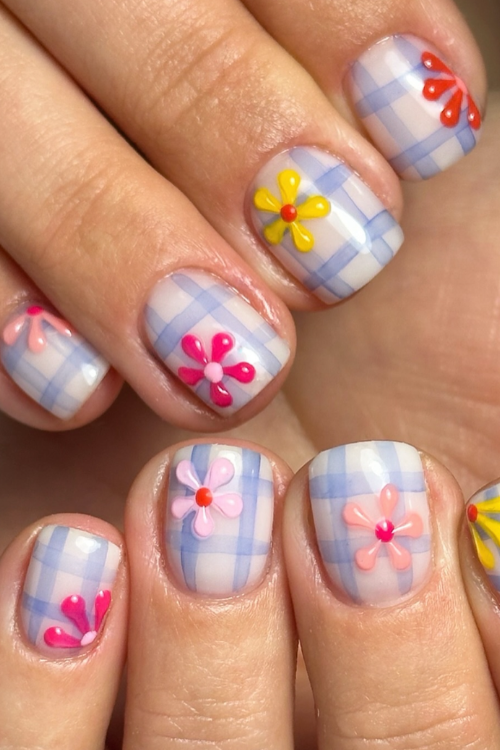 24 Gingham Nails So Cute, Even Blair Waldorf Would Be Jealous