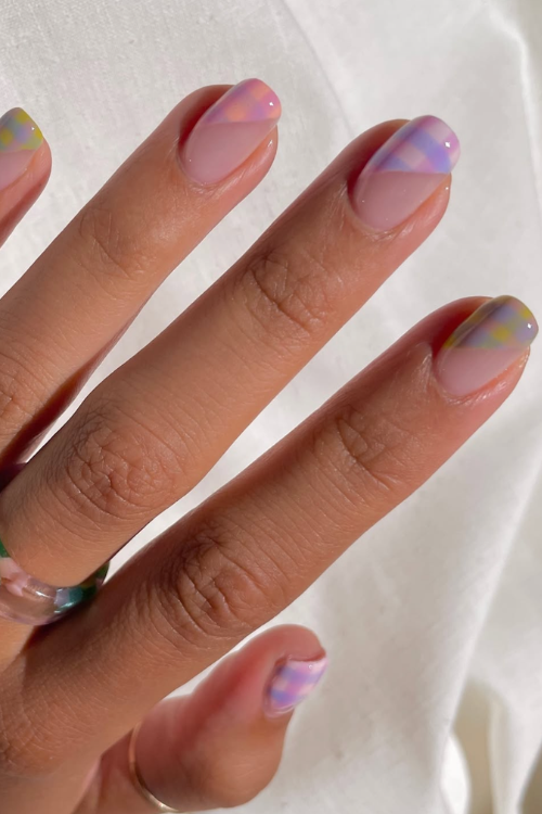 24 Gingham Nails So Cute, Even Blair Waldorf Would Be Jealous