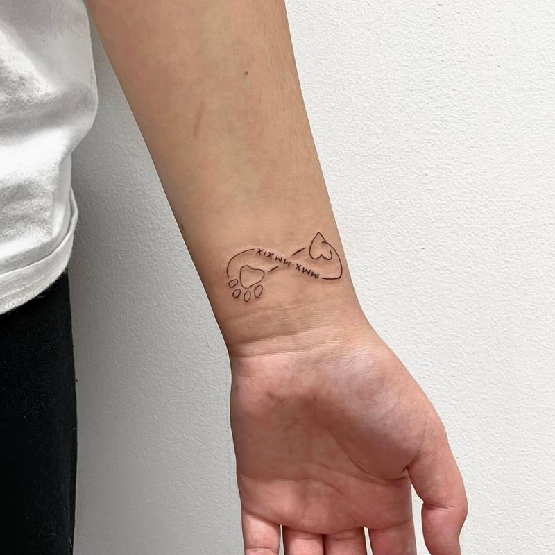 Tiny Infinity Symbol