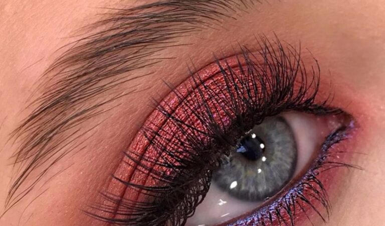 26 Eye Makeup Trends for Summer 2024: Bright, Bridal & Beach Looks