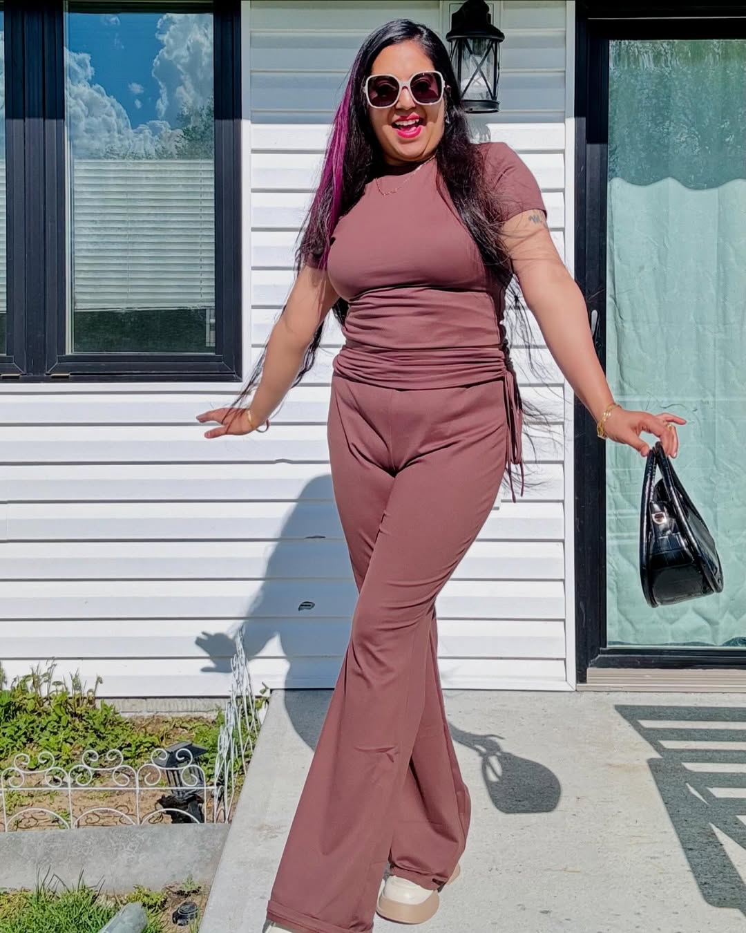 Effortlessly chic flare pants ensemble for summer.