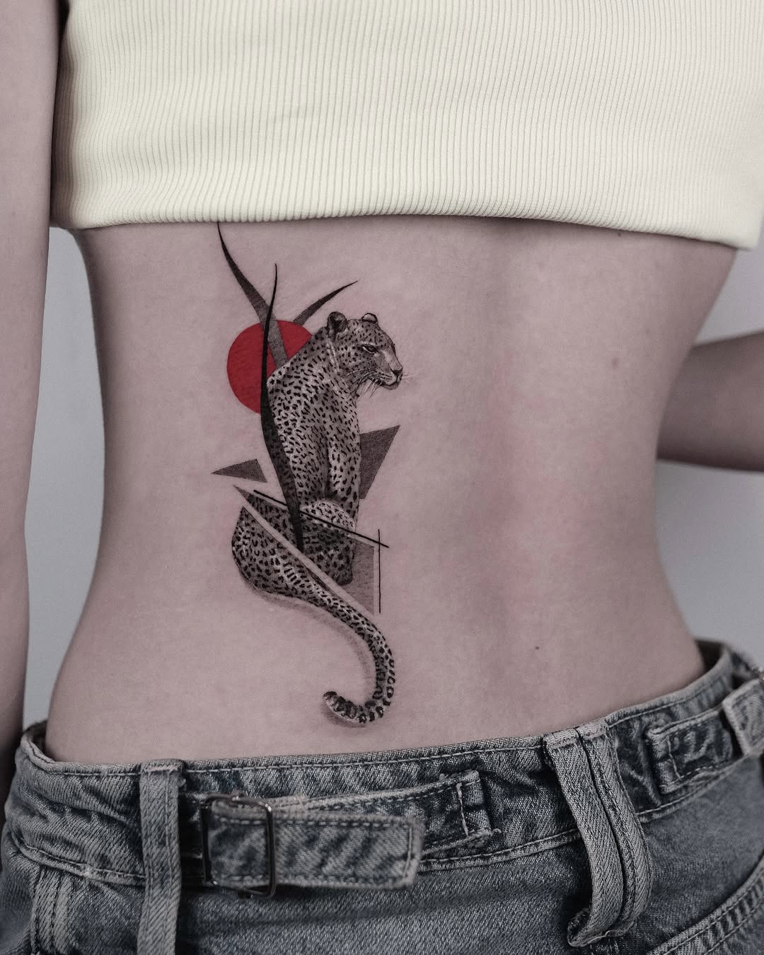 Bold Leo Ink Design with Geometric Elements